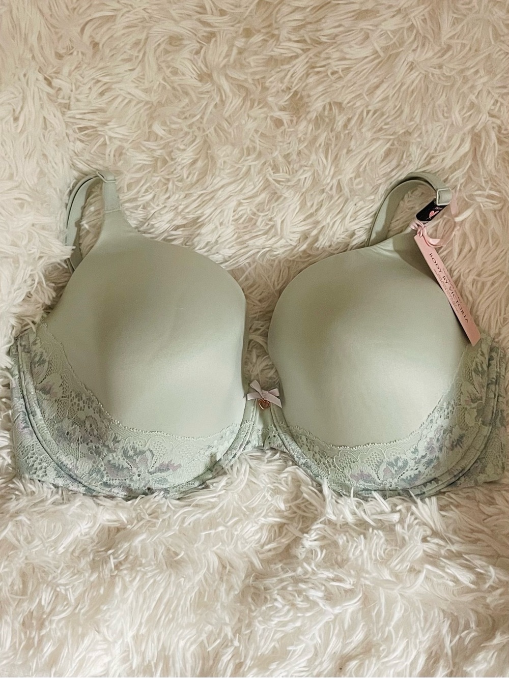 Victoria's Secret Body by Victoria Sage Lace Underwire Bra